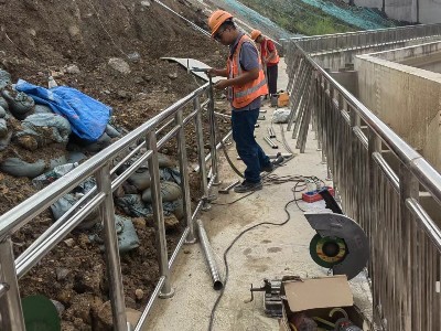 喜师傅护栏广西钦州平陆运河项目 喜师傅护栏广西钦州平陆运河项目